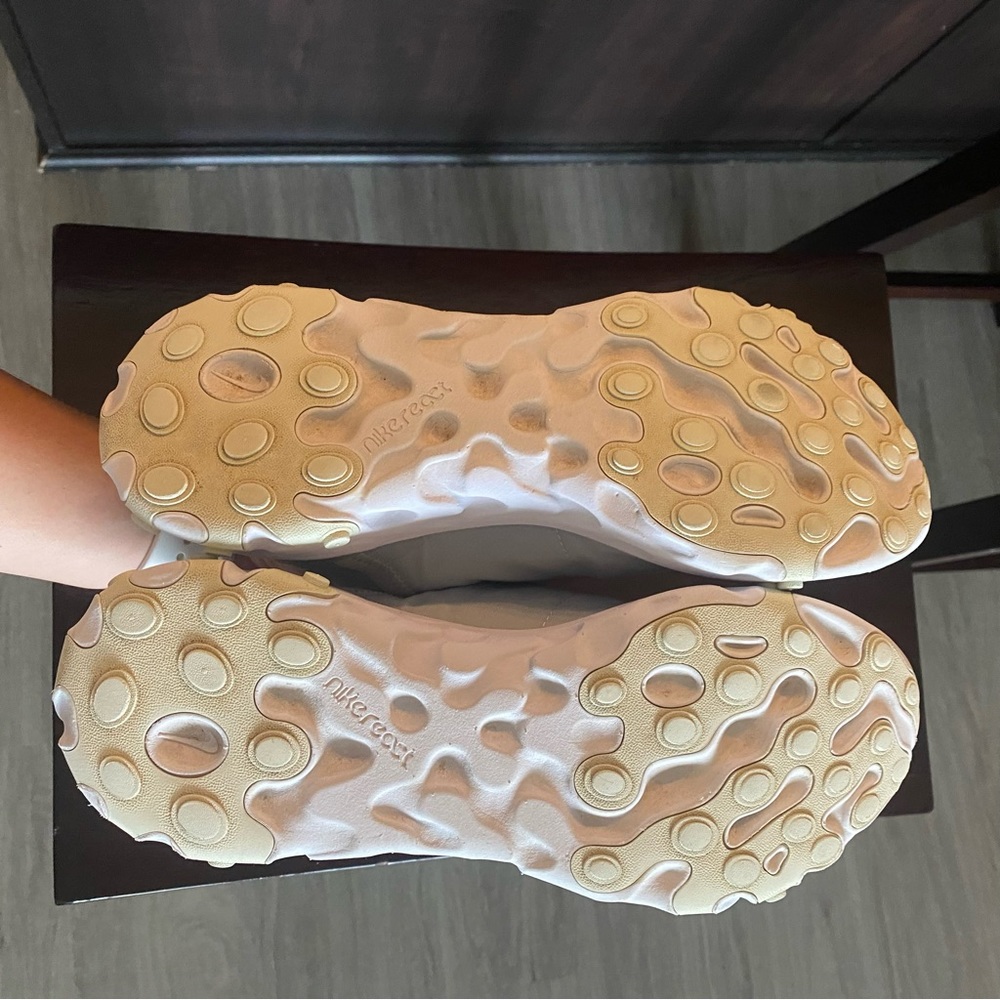 Nike Women’s React Element 55 Size 9 - image 3